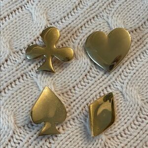 Gold plastic button lot of 4 buttons Heart spade club diamond 4 suits—cards
